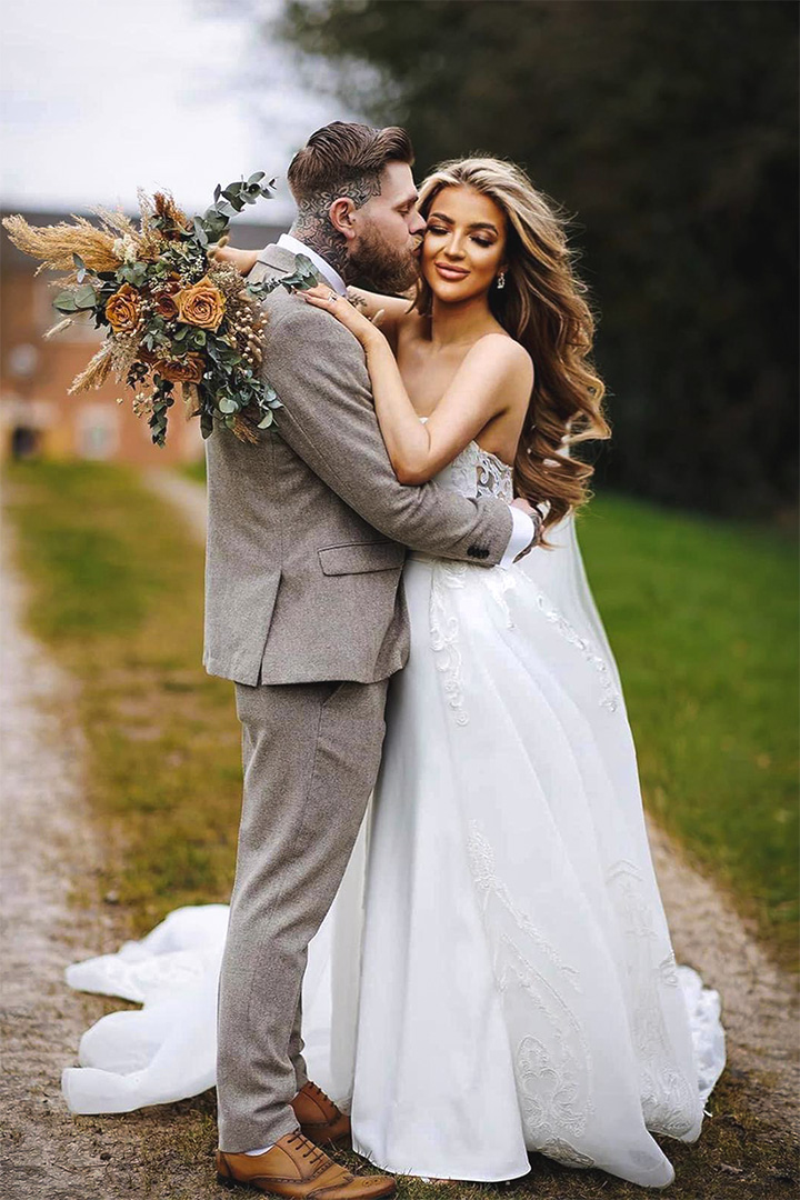Sweetpea Macfie Chesterfield Wedding Florist